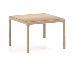 Деревянный квадратный низкий журнальный столик