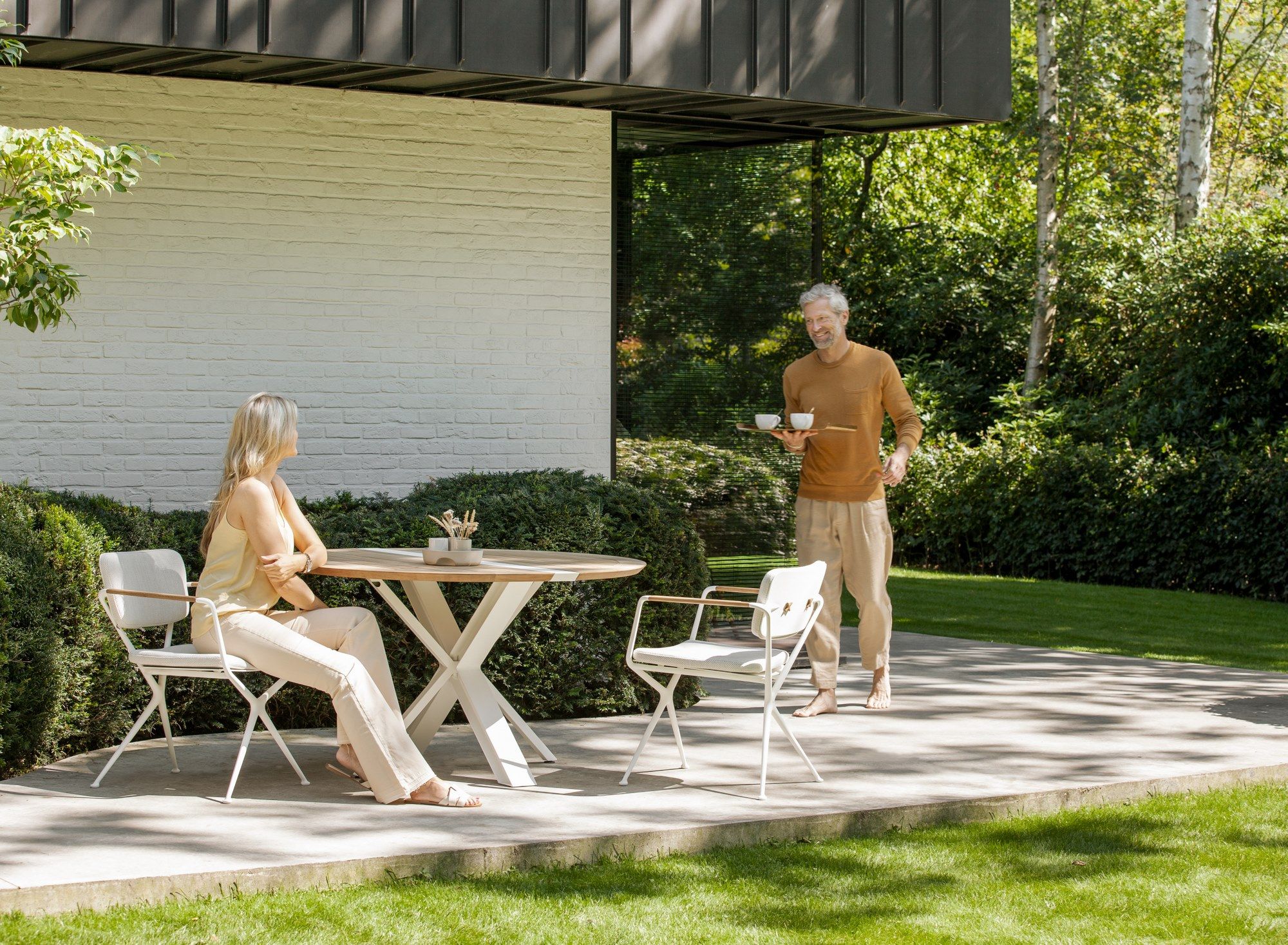 Складной круглый садовый стол Royal Botania TRAVERSE ARCH-00045205 - Вид №2