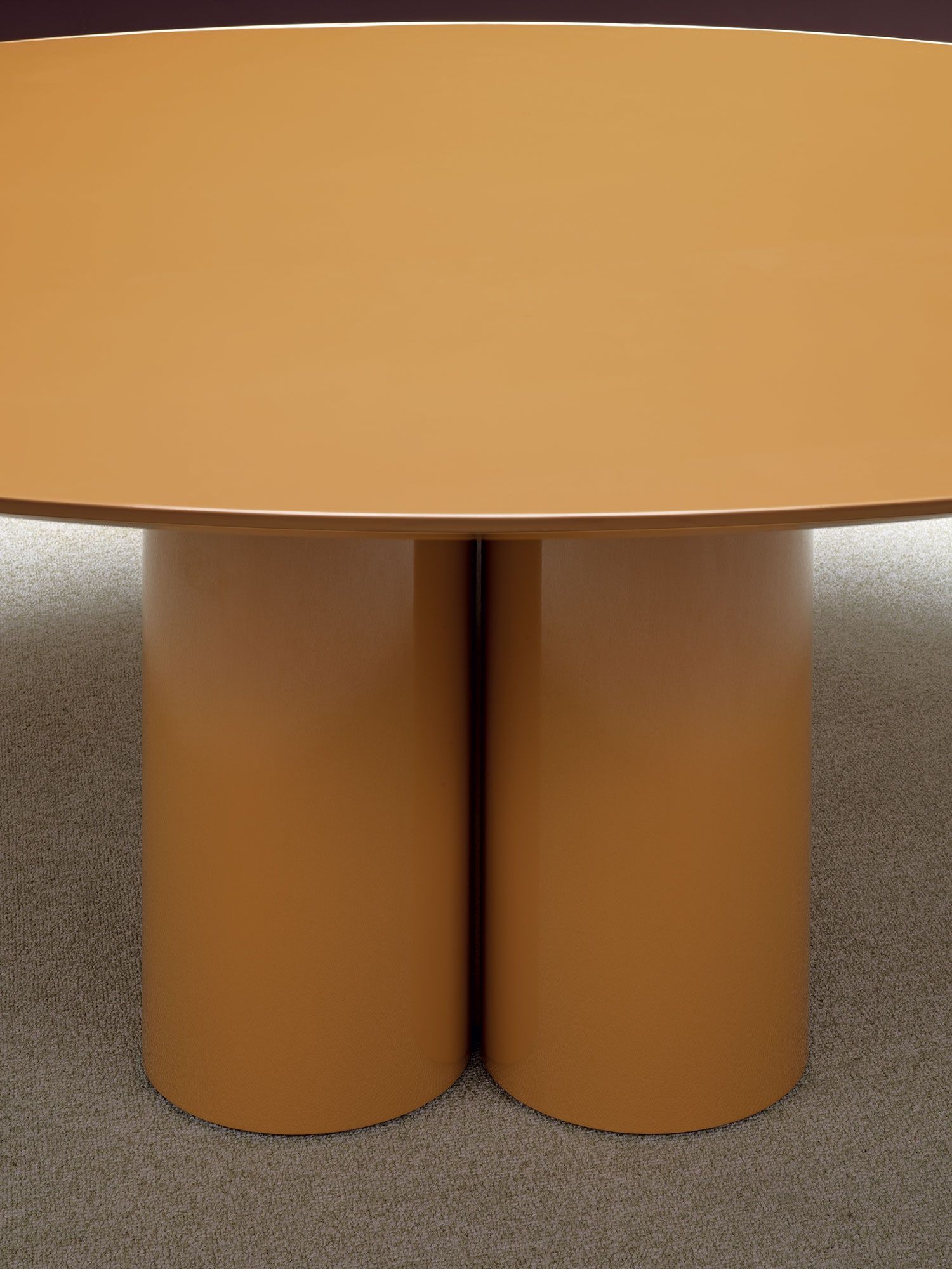 Круглый стол из лакированного дерева Frigerio Elly ARCH-00144433 - Вид №1