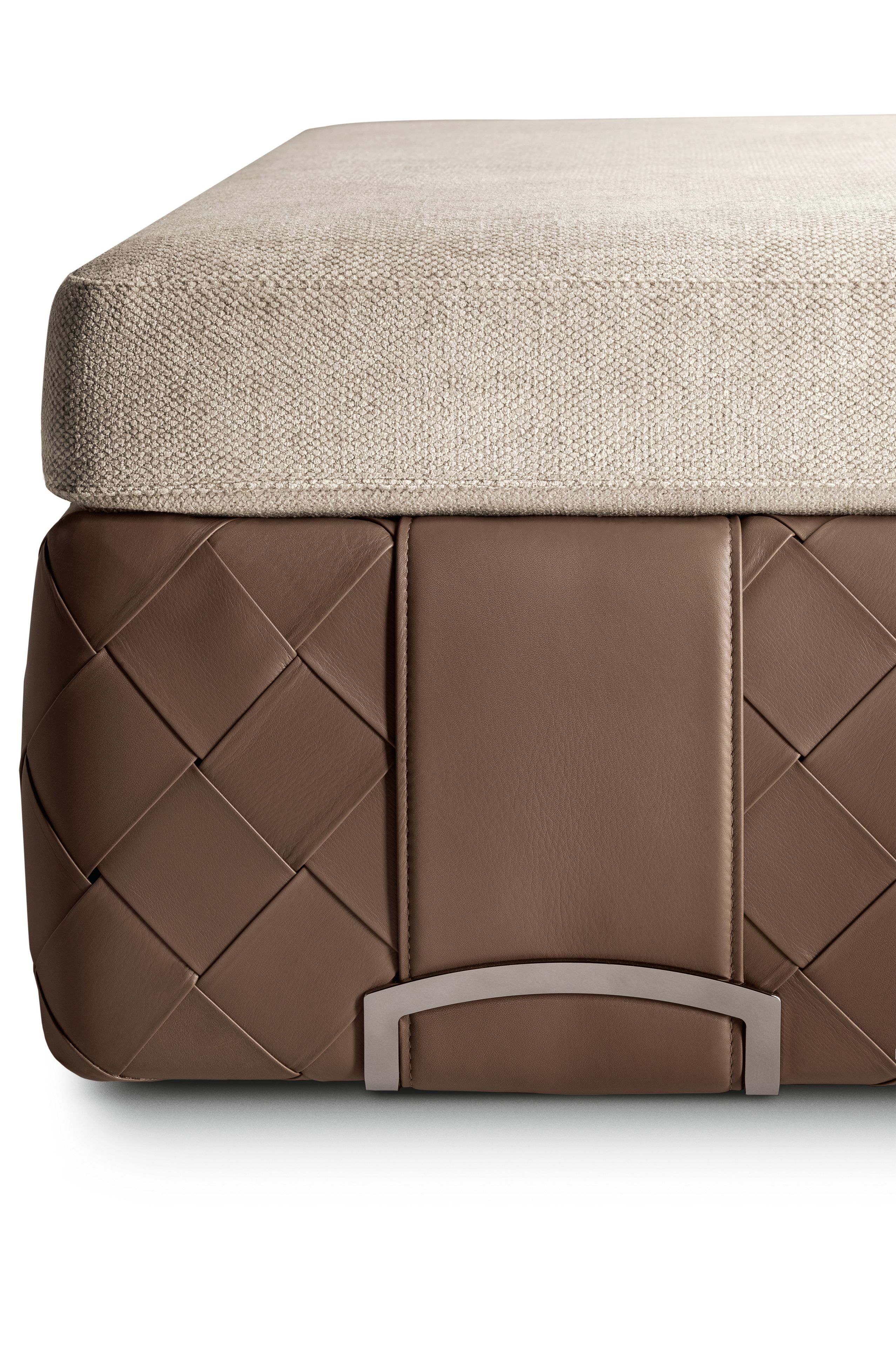 Квадратный пуф из ткани и кожи Poltrona Frau коллекция-мебель и аксессуары ARCH-00109643 - Вид №7