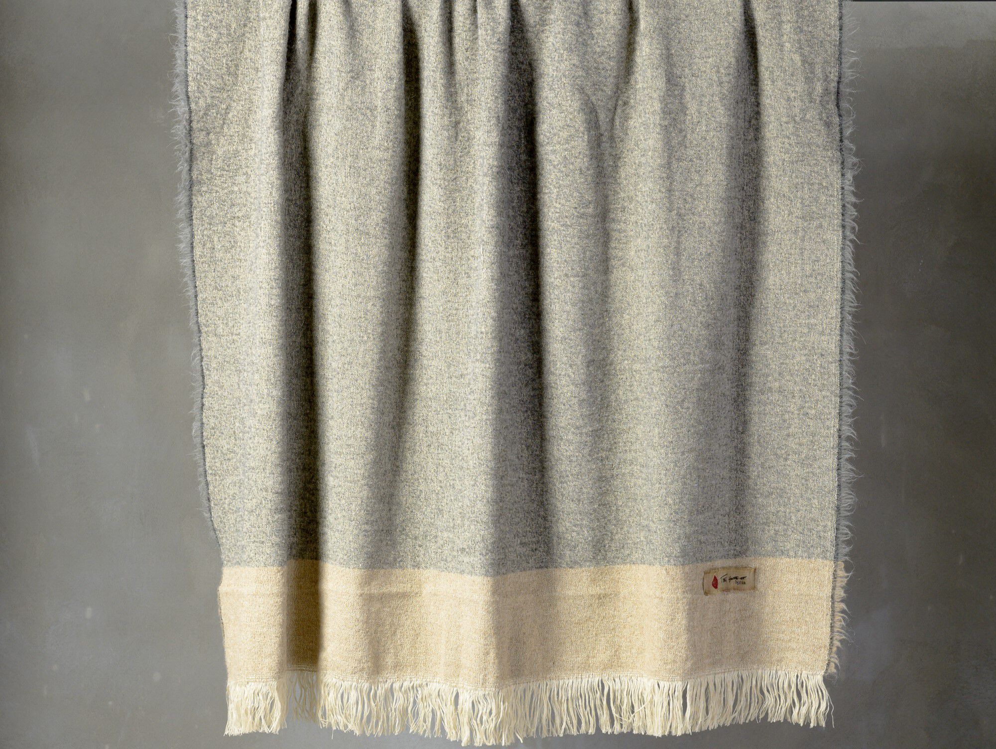 Плед из льна и альпаки The House of Lyria HELA ARCH-00034645 - Вид №1