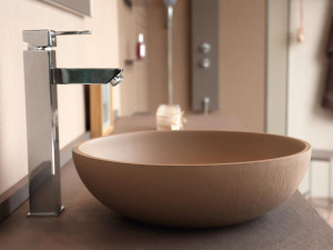 Одинарный круглый умывальник из Акрона©