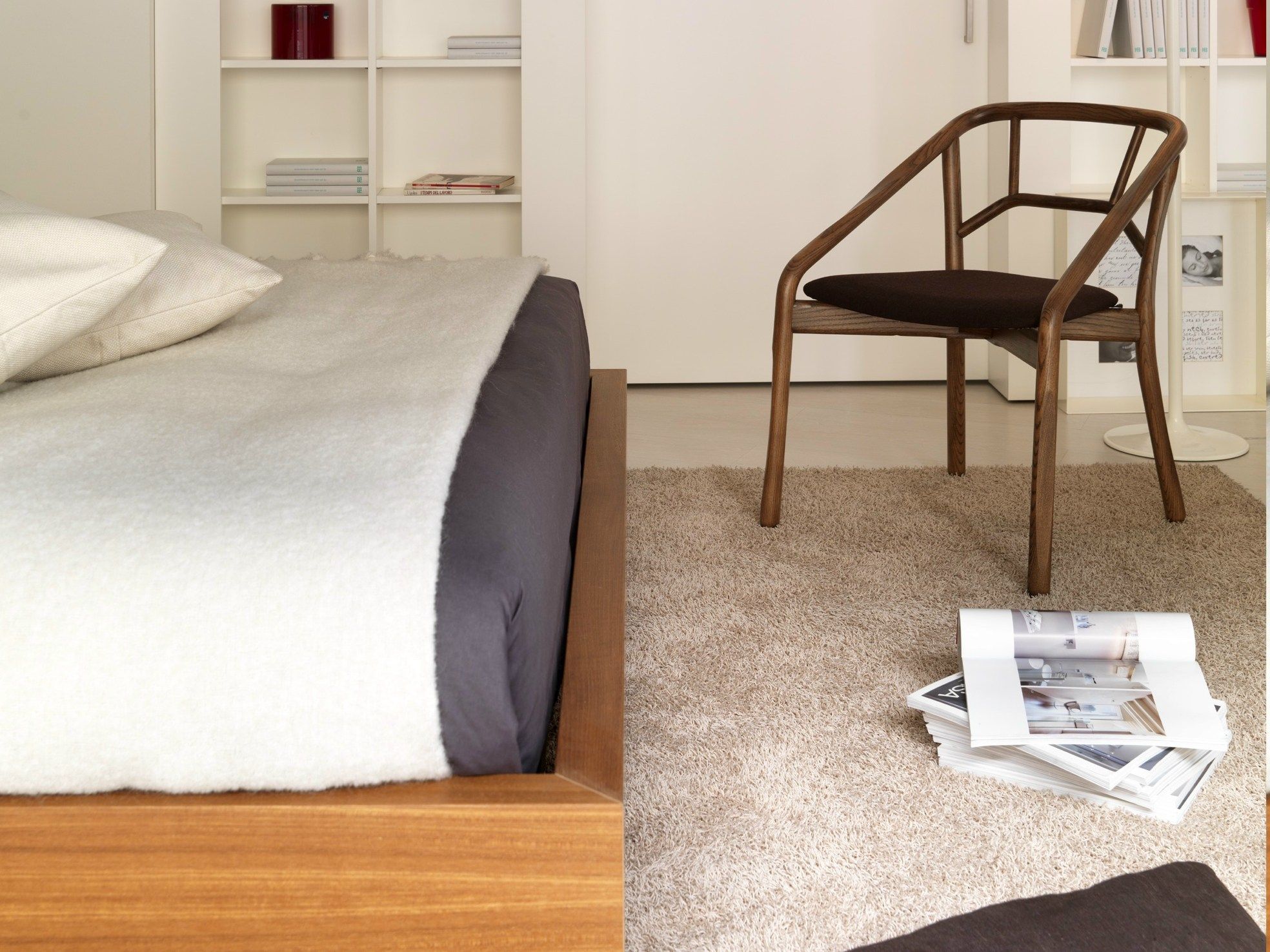 Деревянный стул со встроенной подушкой из ткани ALMA DESIGN Marnie ARCH-00087639 - Вид №10