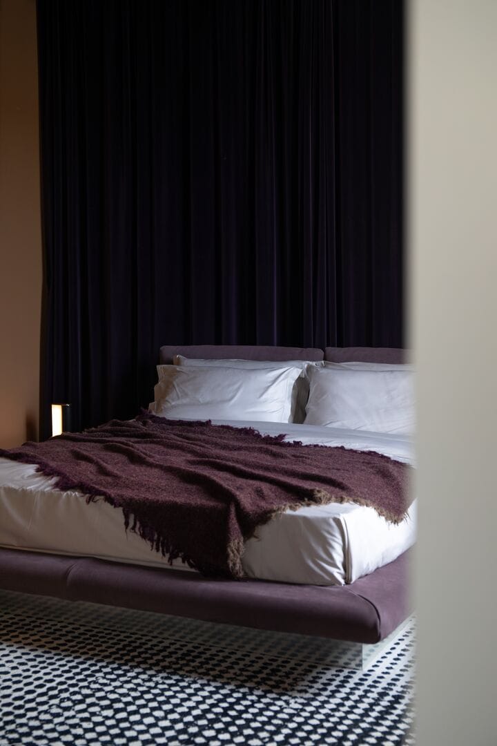 Двуспальная мягкая кровать Baxter Aura ARCH-00075198 - Вид №6