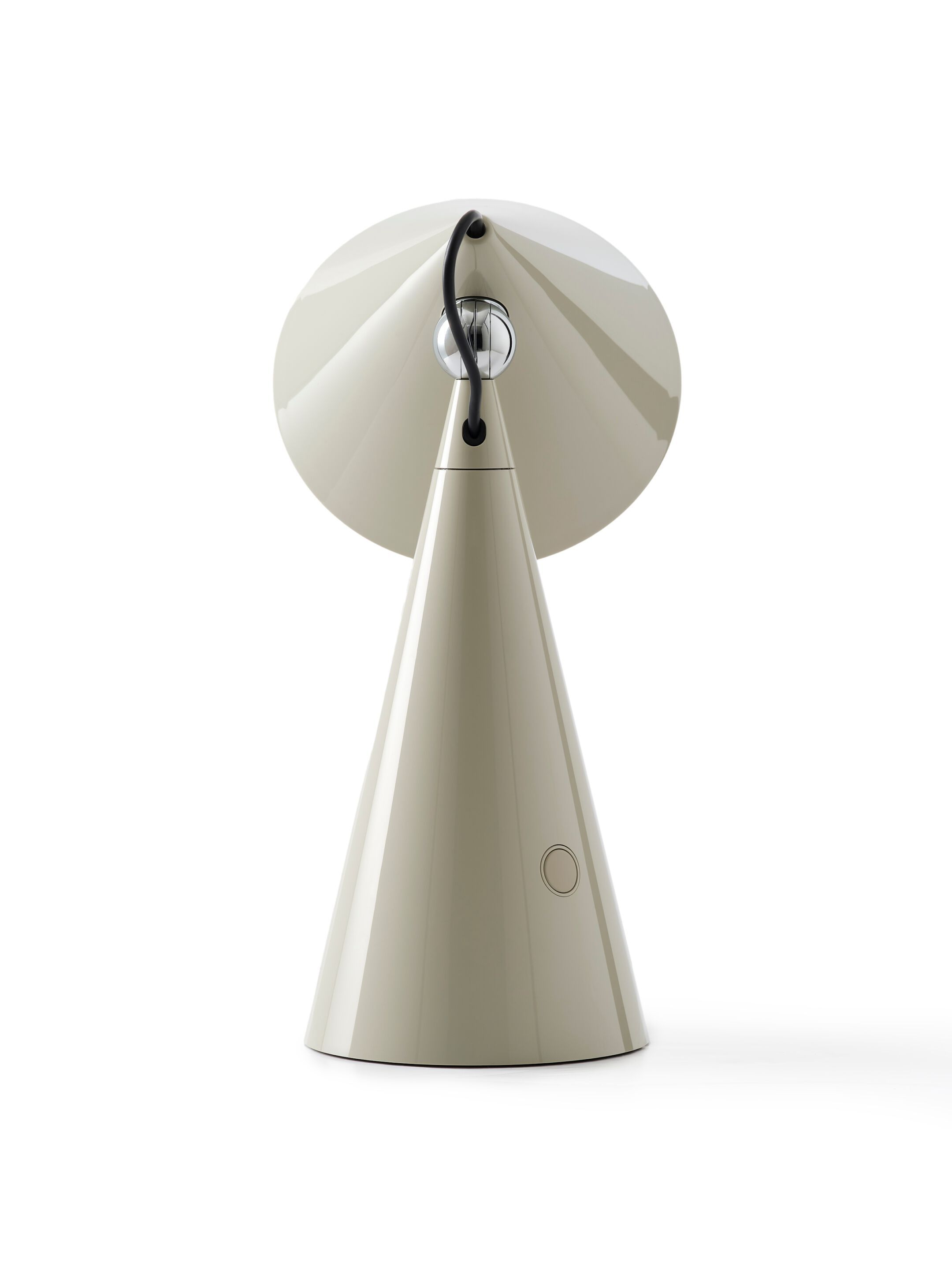 Светодиодная настольная лампа с батарейным питанием Tom Dixon поза ARCH-00060610 - Вид №43