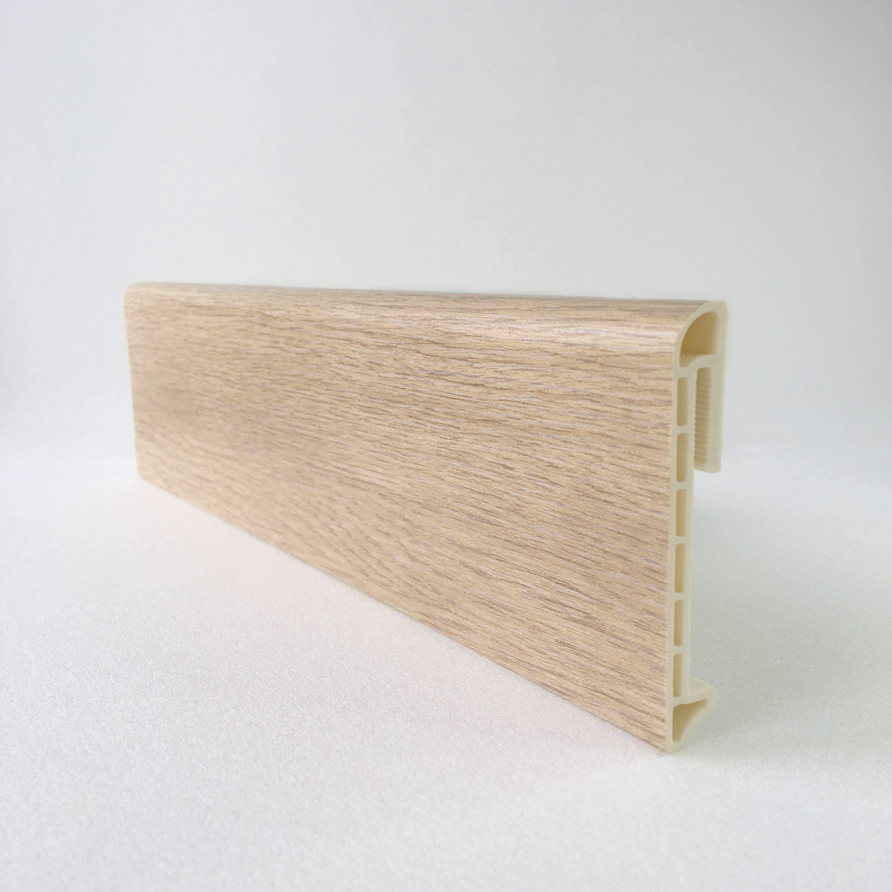 Напольный плинтус  Ясень молочный 80мм DEKOR PANEL DP059