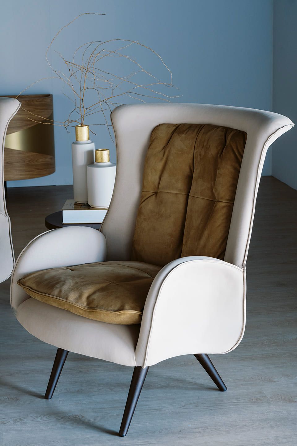 Кресло из нубука с высокой спинкой Greenapple BARÃO ARCH-00069739 - Вид №3