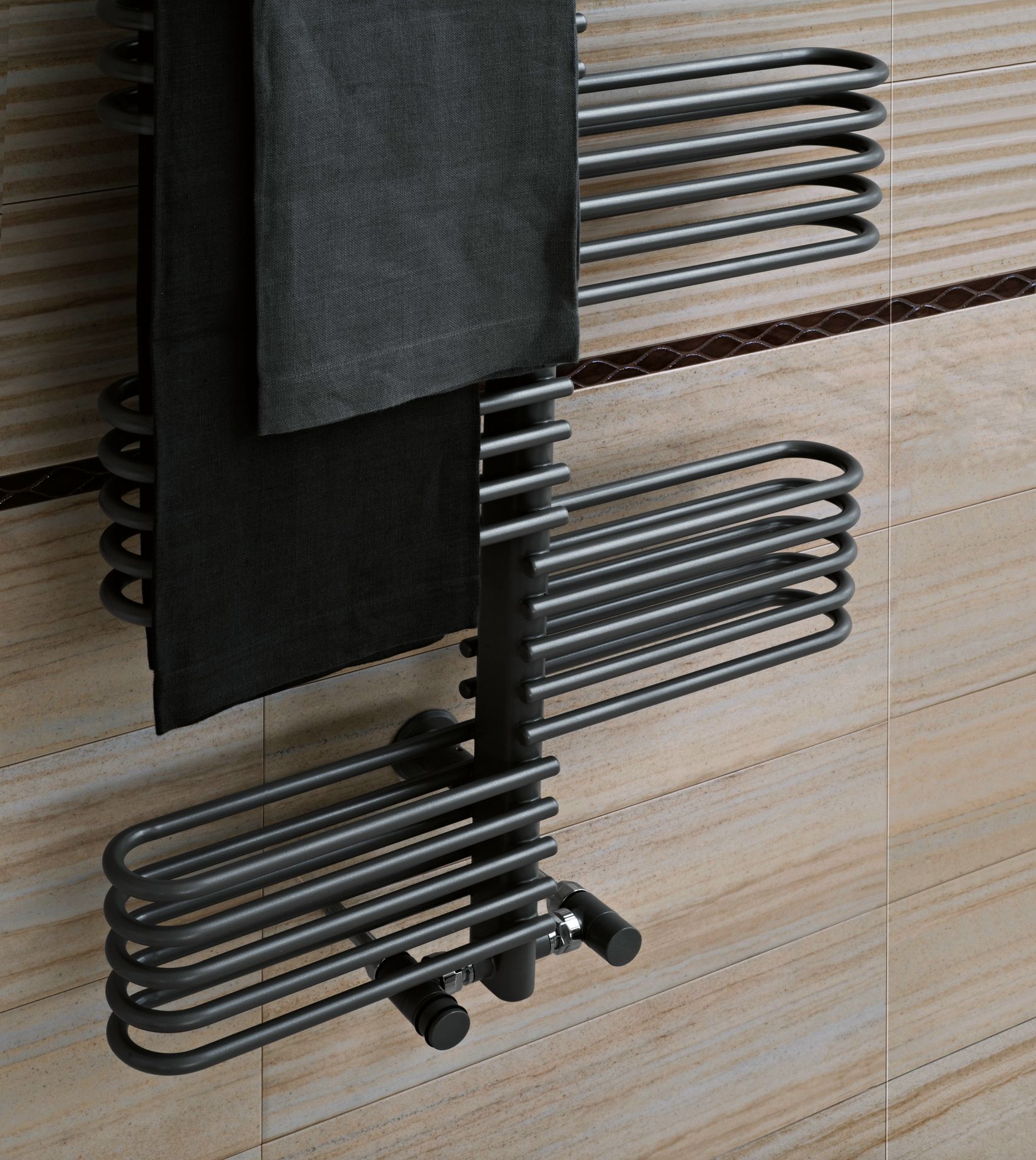 Настенный стальной полотенцесушитель с горячей водой Tubes основы ARCH-00127023 - Вид №1