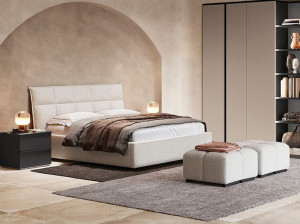 Двуспальная кровать из ткани с мягким изголовьем