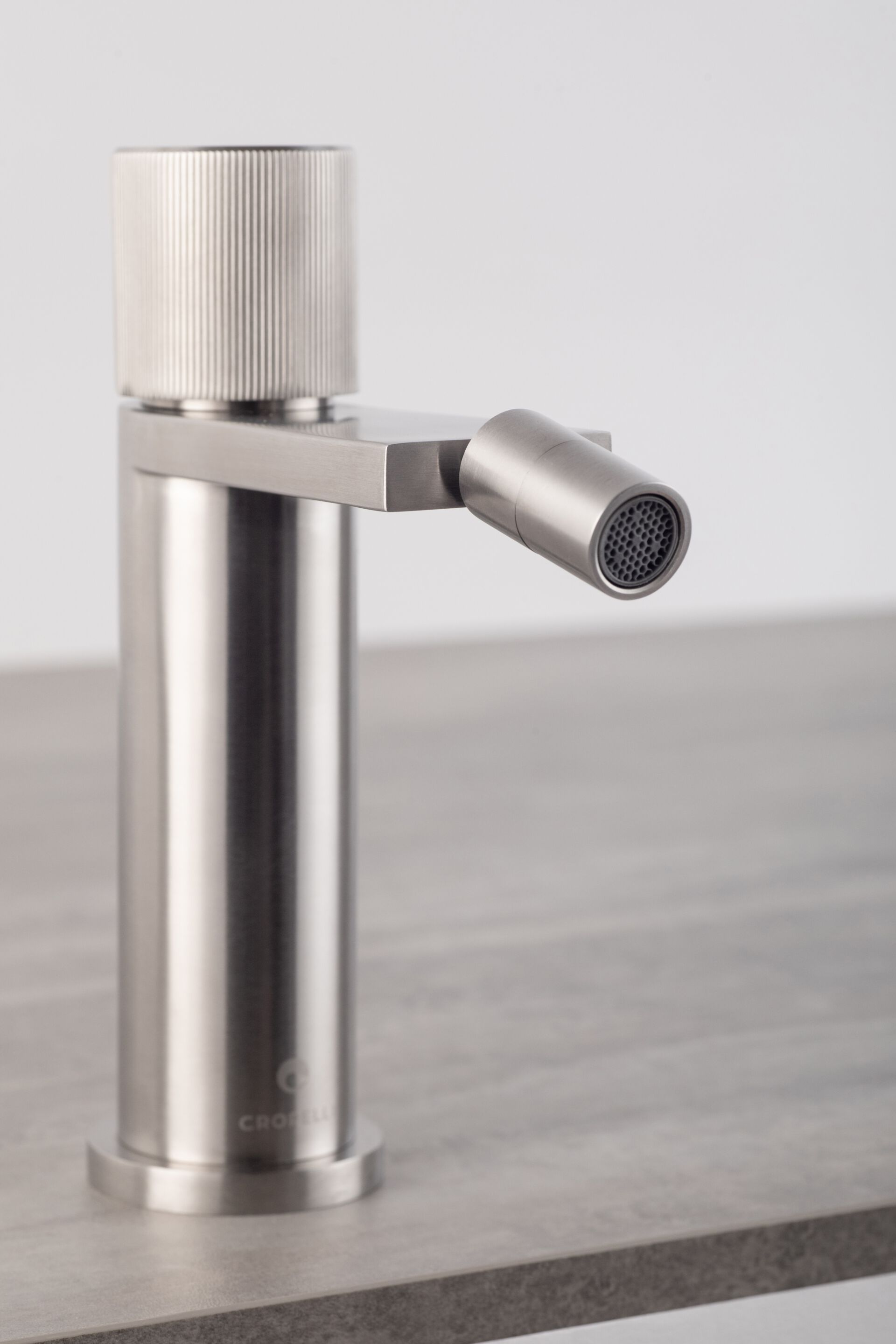 Однорычажный смеситель для биде из нержавеющей стали Cropelli Alyssia ARCH-00041266 - Вид №2