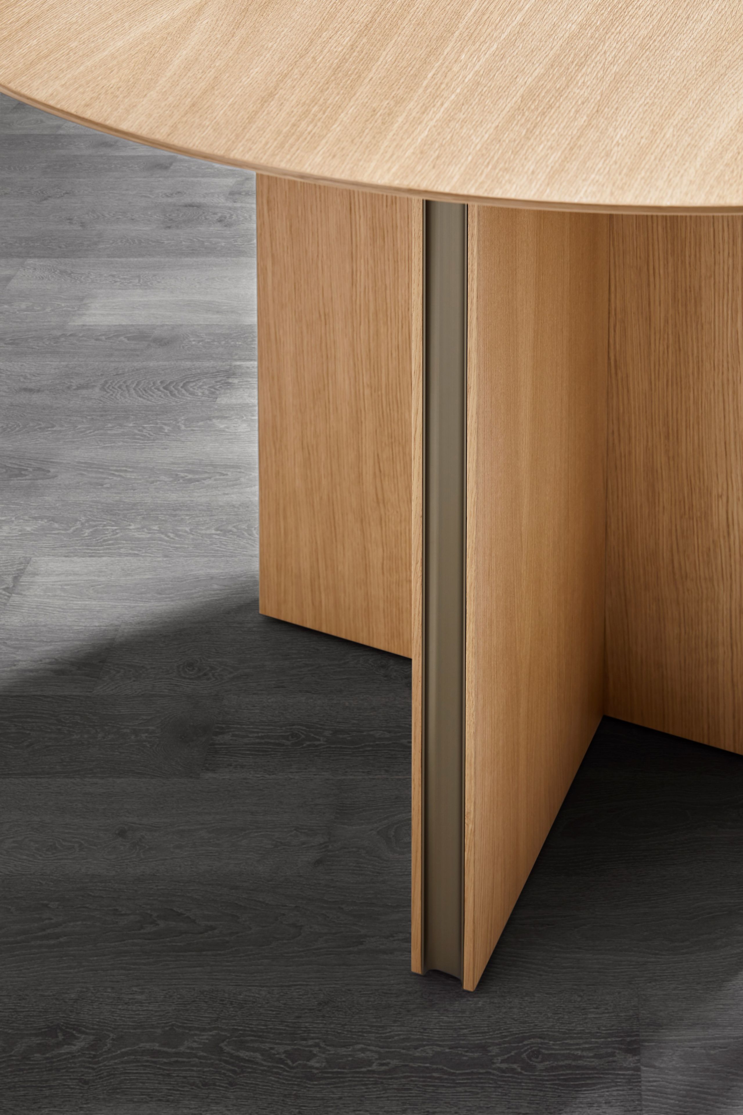 Круглый деревянный обеденный стол Punt Стокгольм ARCH-00121799 - Вид №4