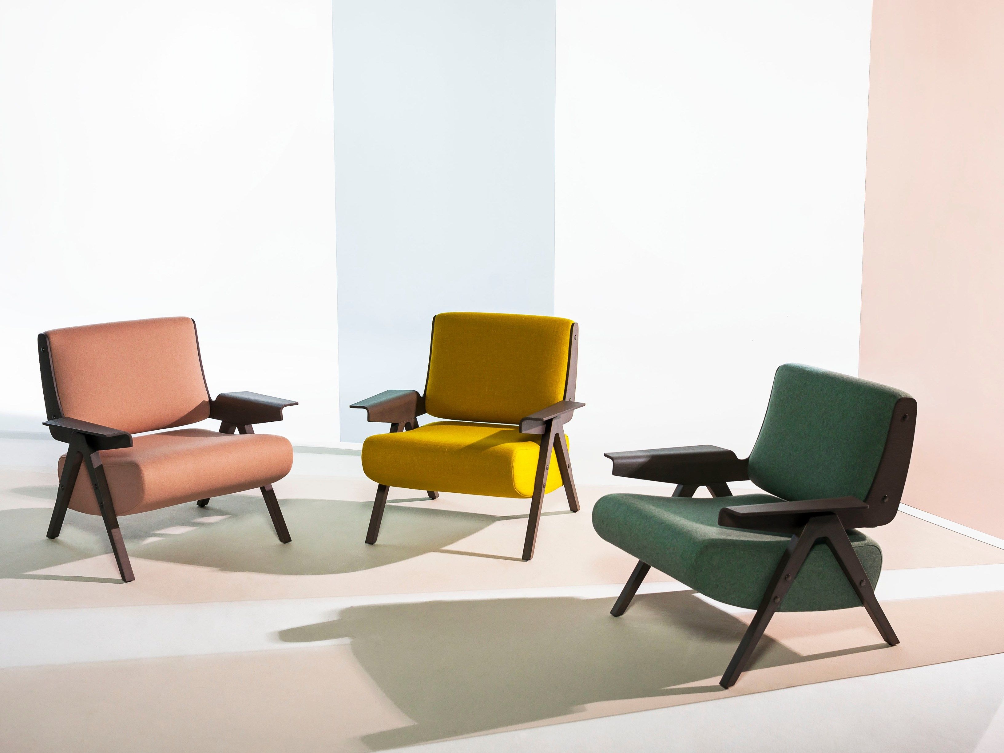 Тканевое кресло с подлокотниками Tacchini LINA ARCH-00150623 - Вид №1