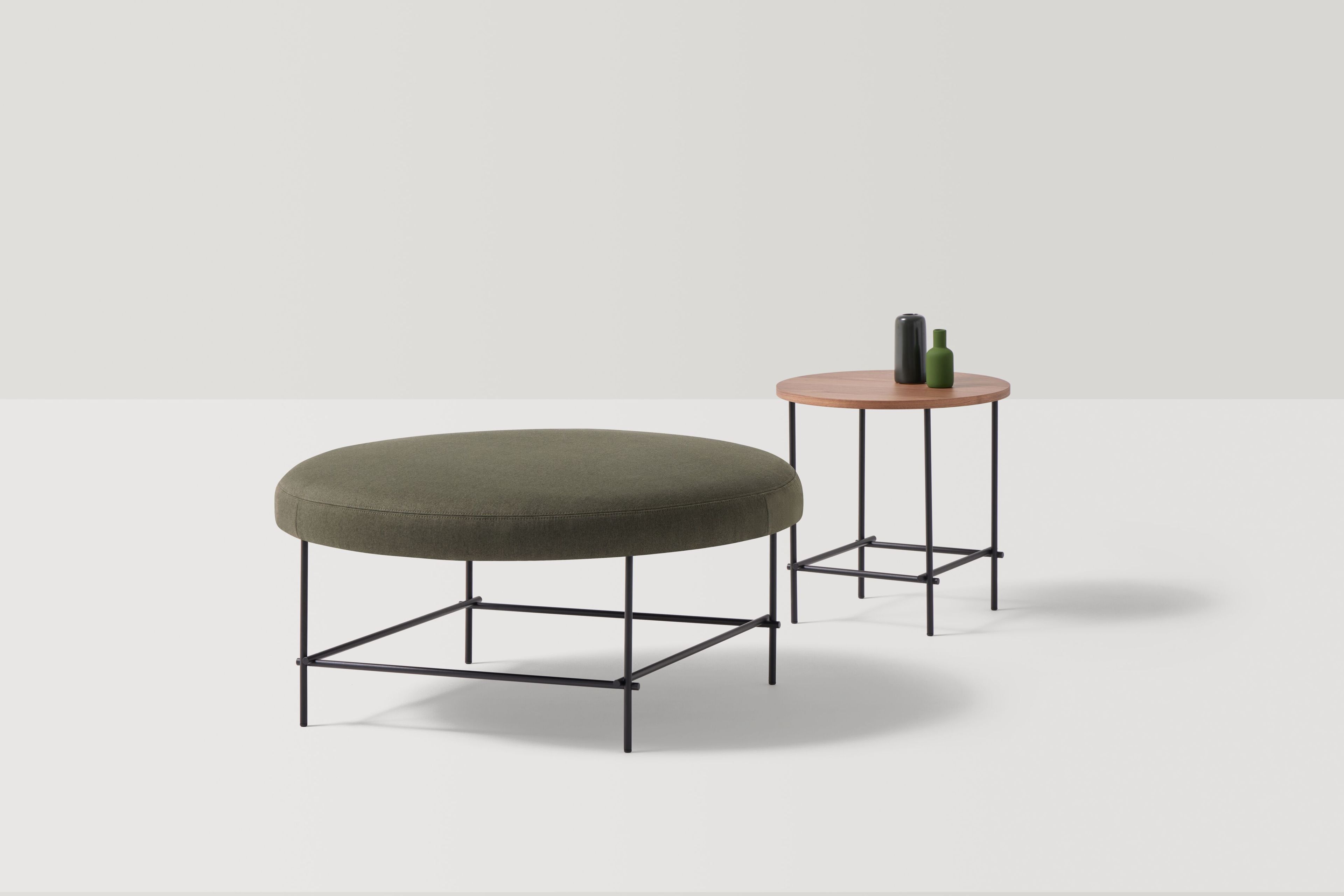 Высокий металлический круглый журнальный столик с деревянной столешницей INCLASS Nuc ARCH-00110689 - Вид №2