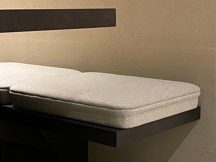 Квадратная подушка Inbani Edge ARCH-00054001