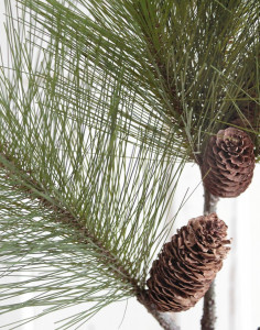 5400 883 a3 Искусственная ветка сосны с шишками, 107 см, зеленая H-andreas