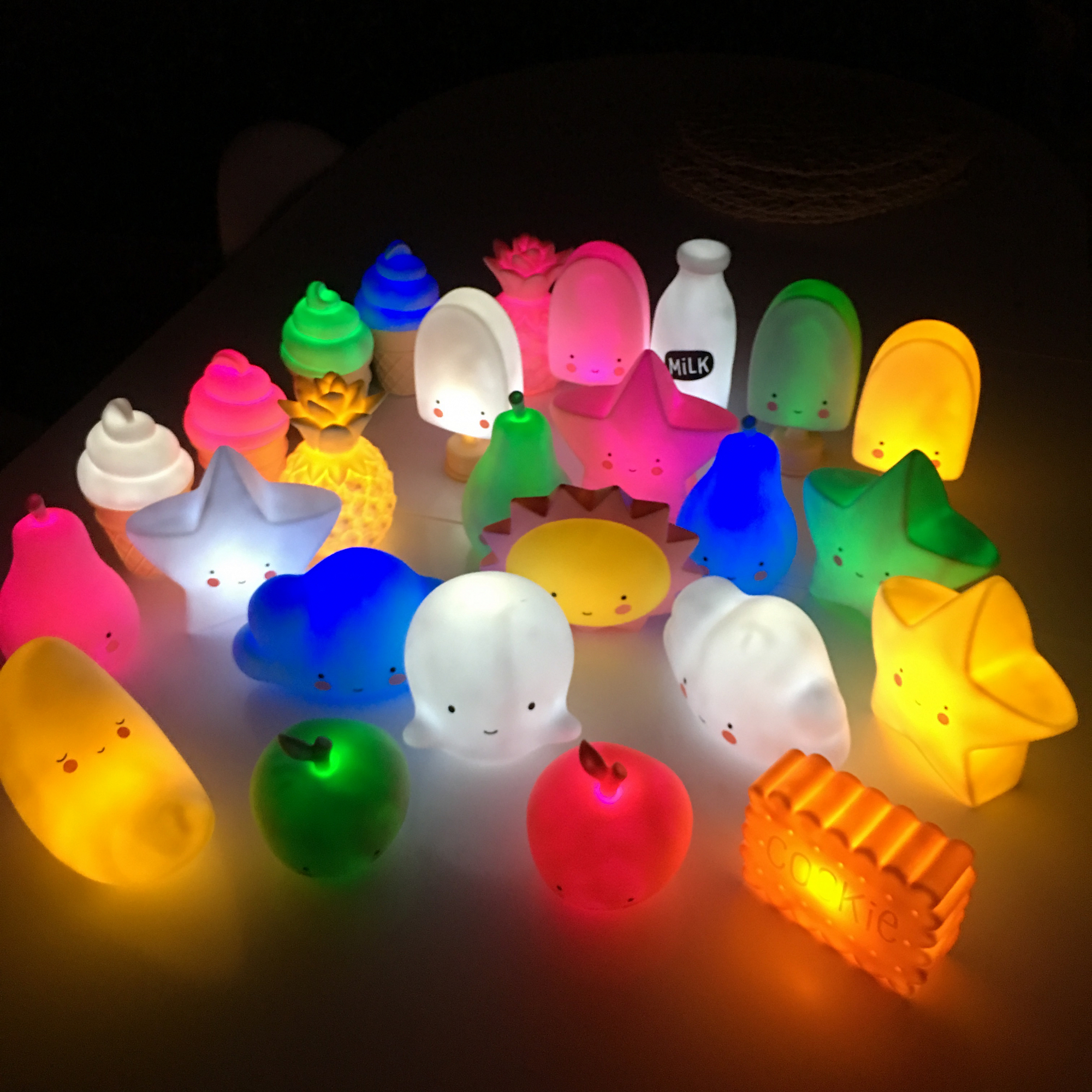 Детский ночник Mint Apple LITTLE LOVELY COMPANY  281751 Зеленый Santreyd  - Вид №8