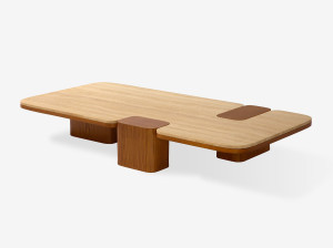 Прямоугольный журнальный столик с деревянной основой и мраморной или деревянной столешницей