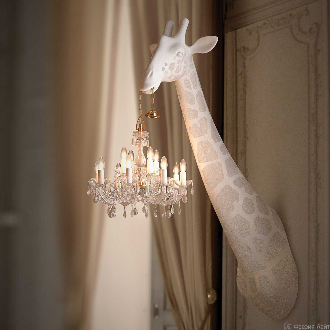 Qeeboo GIRAFFE IN LOVE WALL 29003WH White светильник настенный жираф с люстрой 120373