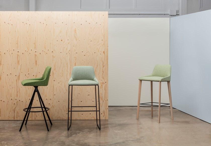 Andreu World Высокий табурет из саночной ткани со спинкой Alya Bq1592 / bq1593 - Вид №3