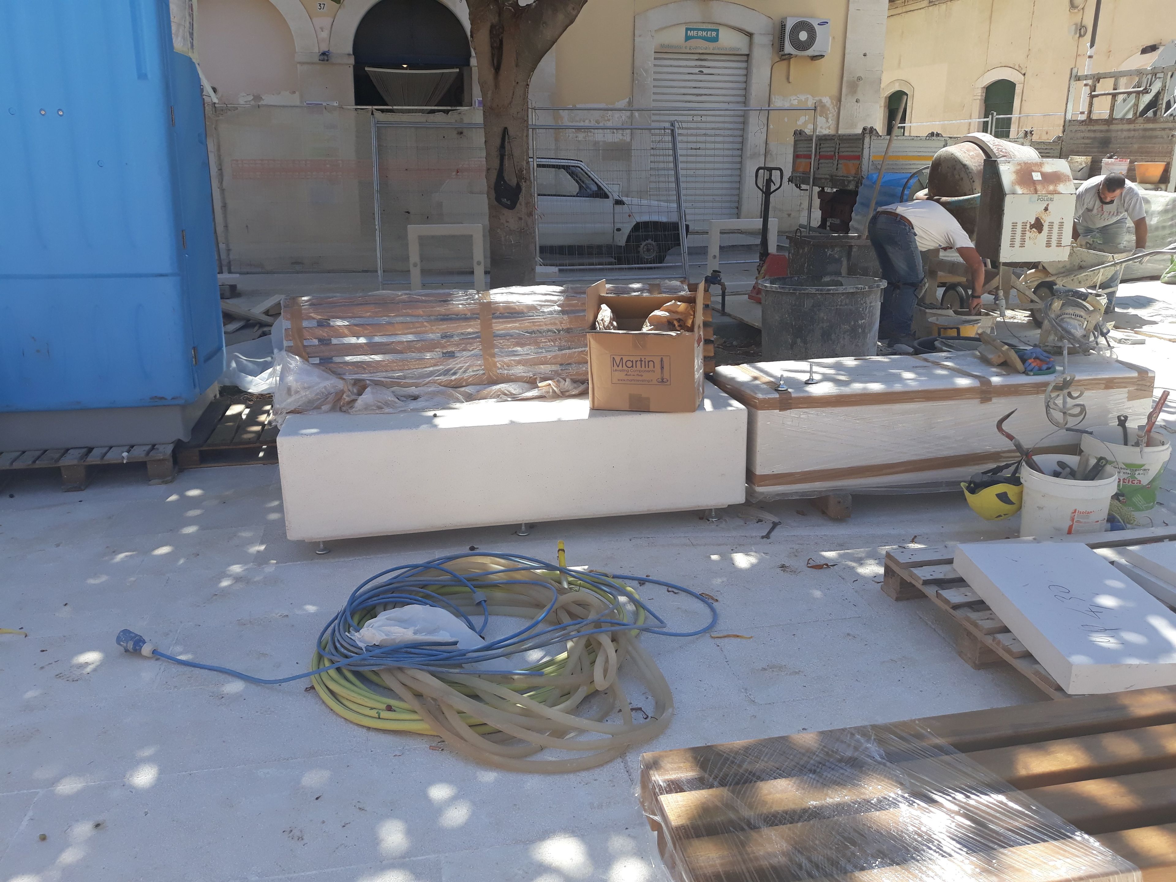 Скамья без спинки Viscio Urban Design FARAH ARCH-00109815 - Вид №3