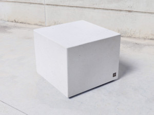 Бетонное наружное сиденье