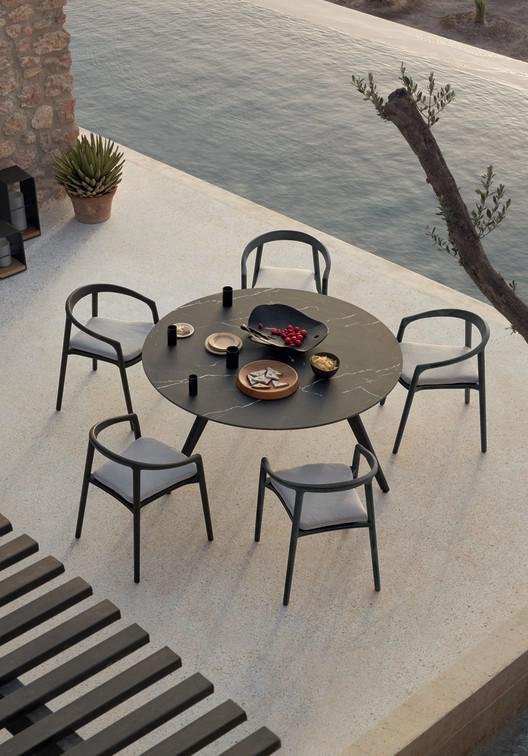 MNST974 Обеденный стол teak ⌀148см Manutti Torsa - Вид №24