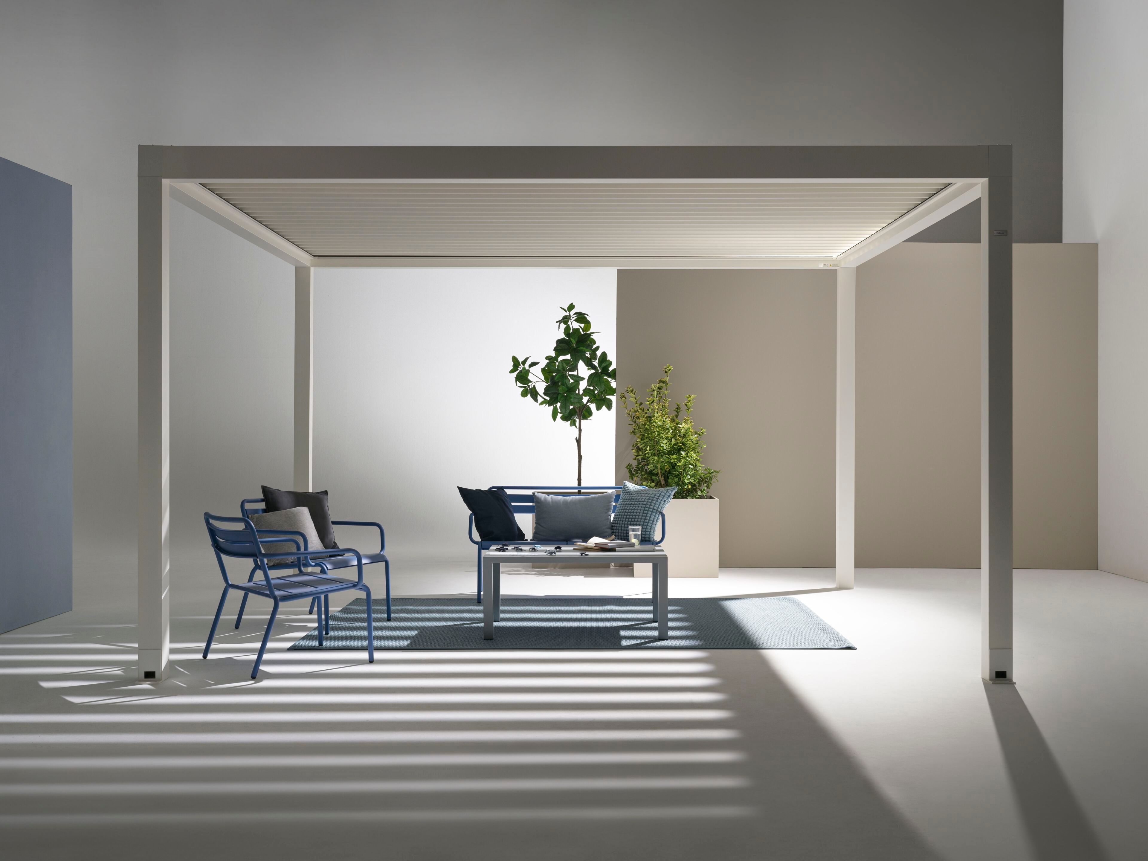 Биоклиматическая пергола из алюминия с поворотными пластинами GIBUS MOVIE ARCH-00100698 - Вид №6