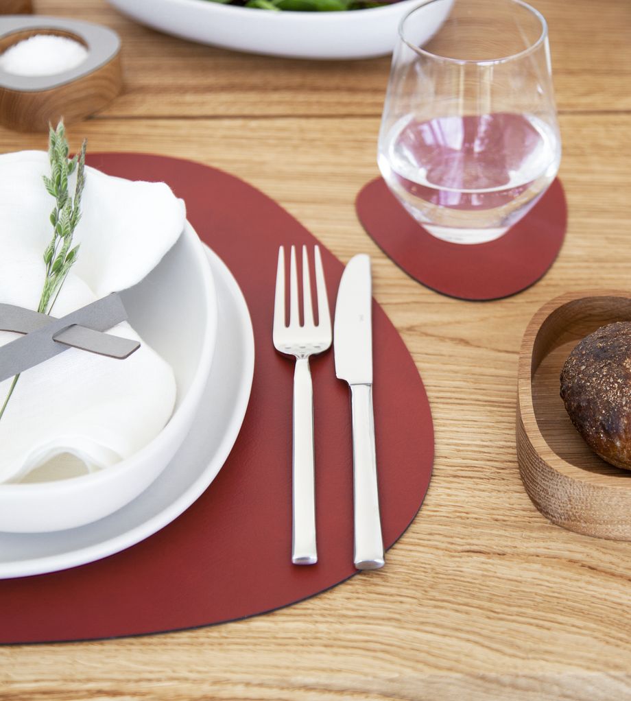 983569 DOUBLE CLOUD black/red подстановочная салфетка фигурная 37x44 см, толщина 2мм;LIND DNA  - Вид №1