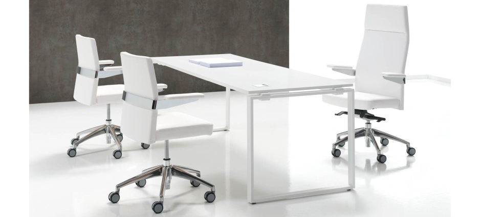 005666 Поворотное кресло INCLASS Icon Santreyd