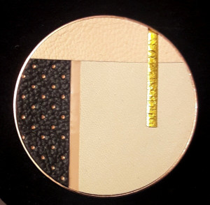 FL50 Брошь, кожа, латунь, позолота Flowersforzoe