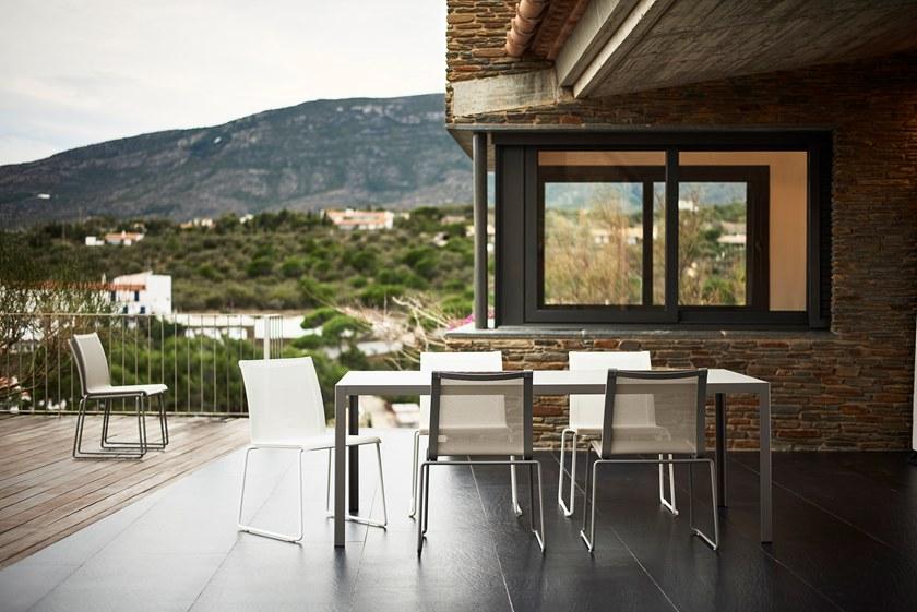 Bivaq Штабелируемый стул на салазках в цвете vinytex Club sun-id-1494657 - Вид №3