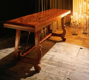 Консоль  ARTE BROTTO VA1605