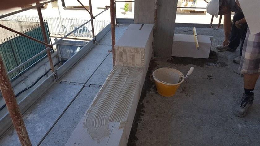 Bacchi Разглаживающий клей для газобетонных блоков Sistema costruttivo gasbeton sun-id-1368831 - Вид №3