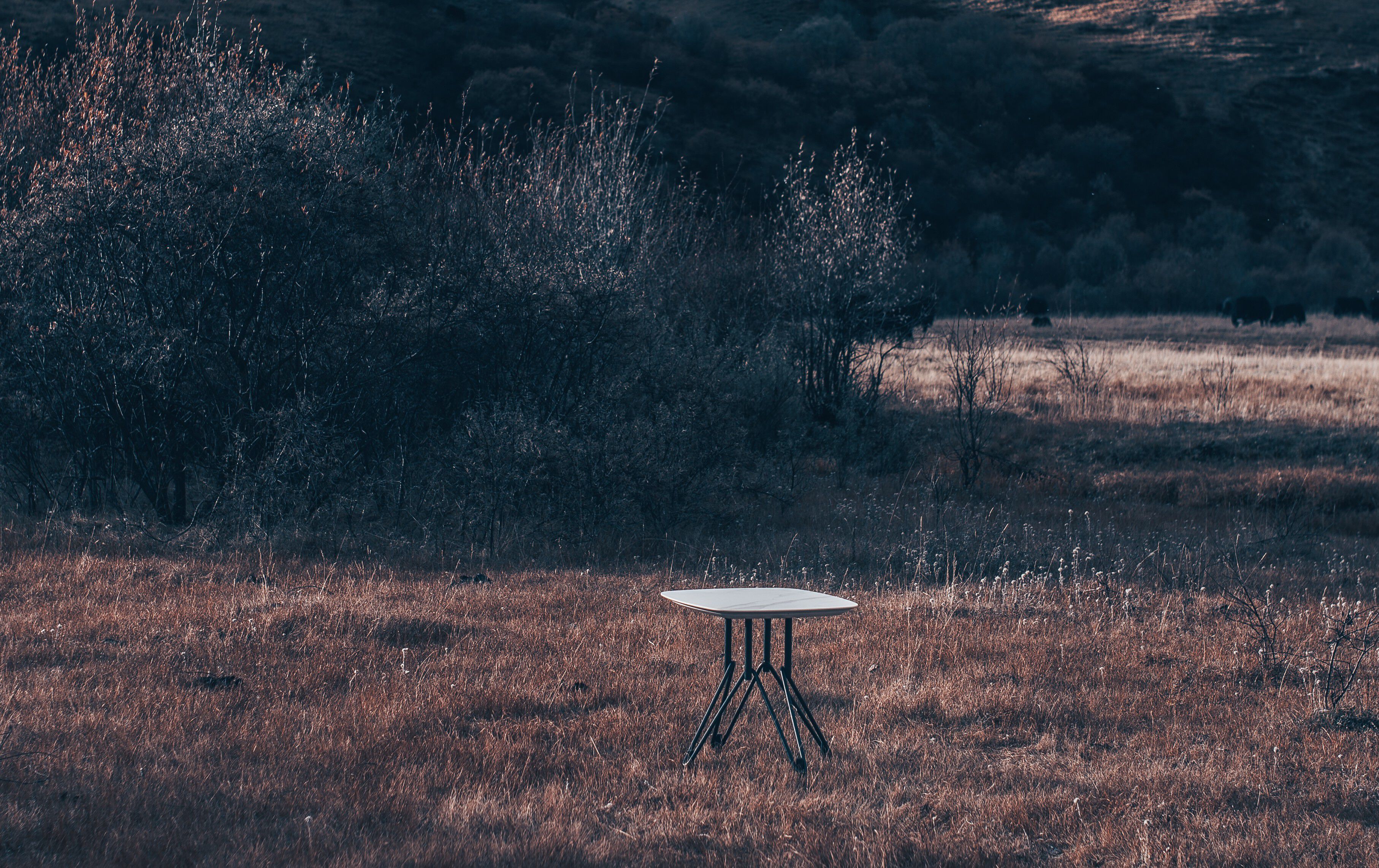 Квадратный стол из спеченного камня KVN Design Furniture Nomadic ARCH-00080508 - Вид №2