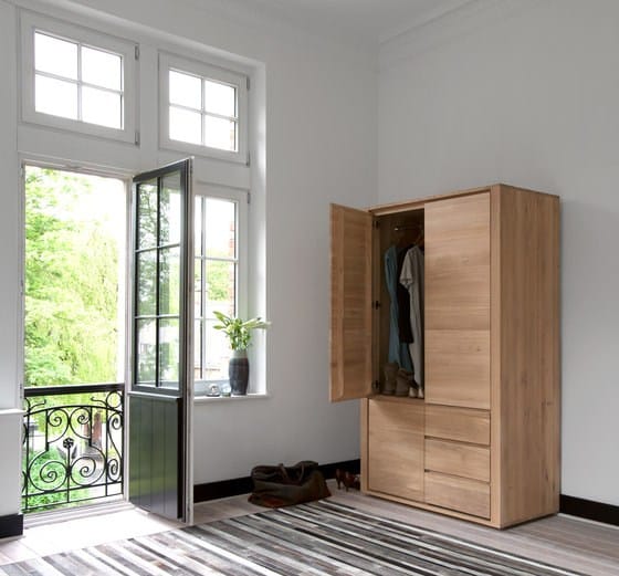 Шкаф из массива дерева Ethnicraft Shadow ARCH-00058869 - Вид №3