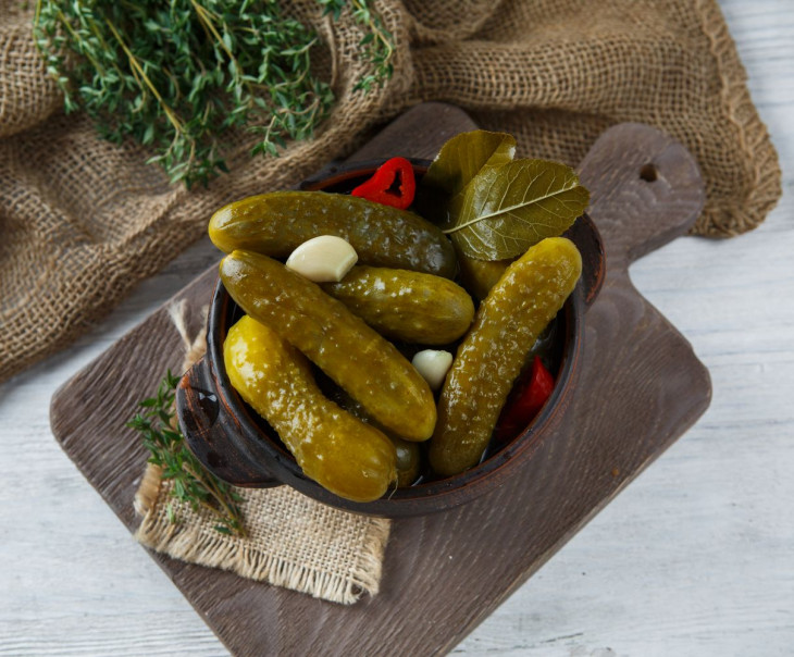 3730 Огурцы маринованные пикантные Зинаида и Сергей Белан Вкусляндия  - Вид №2