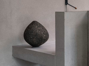 Декоративная ваза