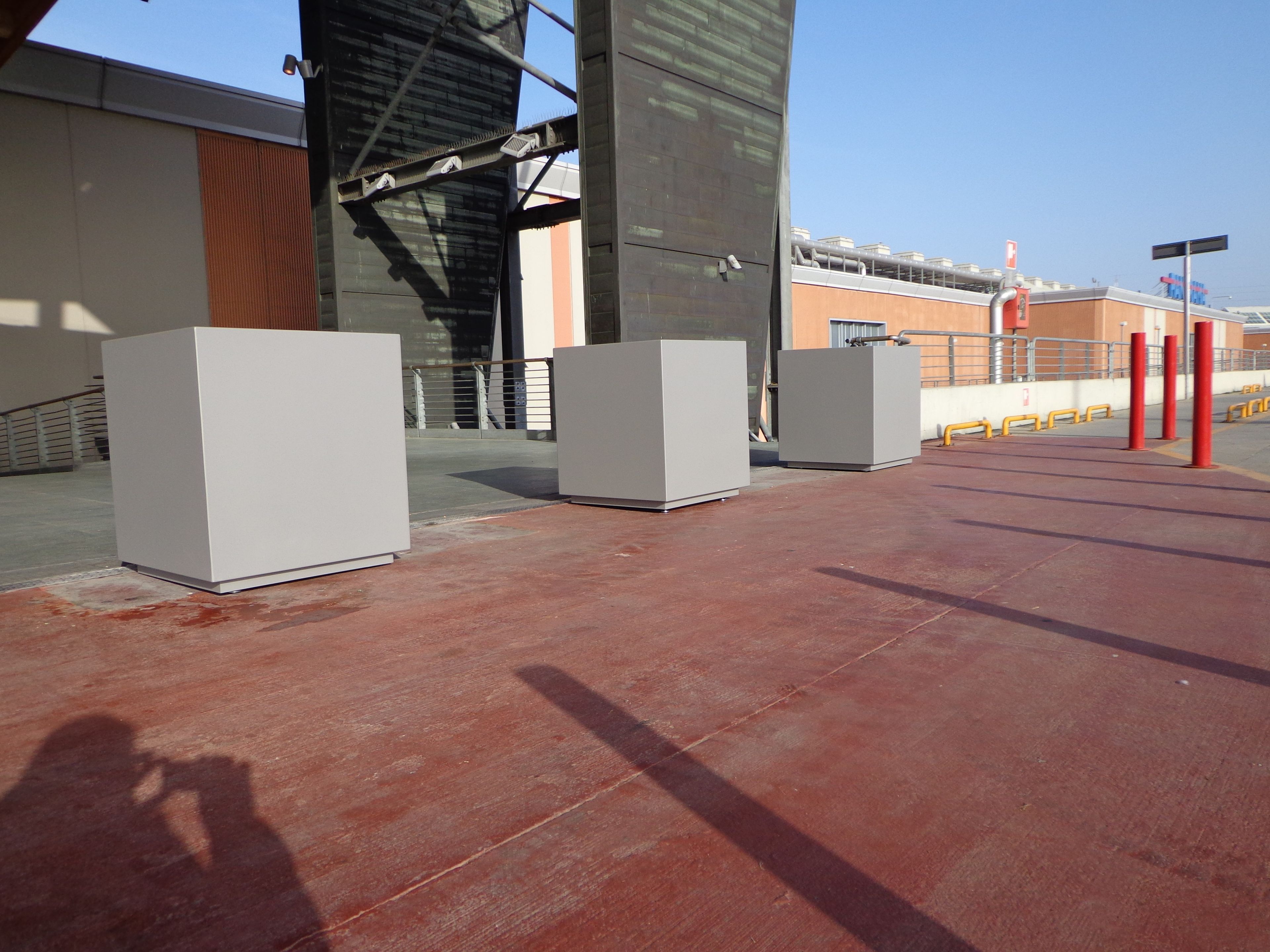 Квадратный плантатор из оцинкованного листа Viscio Urban Design FIORIERA ANTITERRORISMO ARCH-00086632 - Вид №18