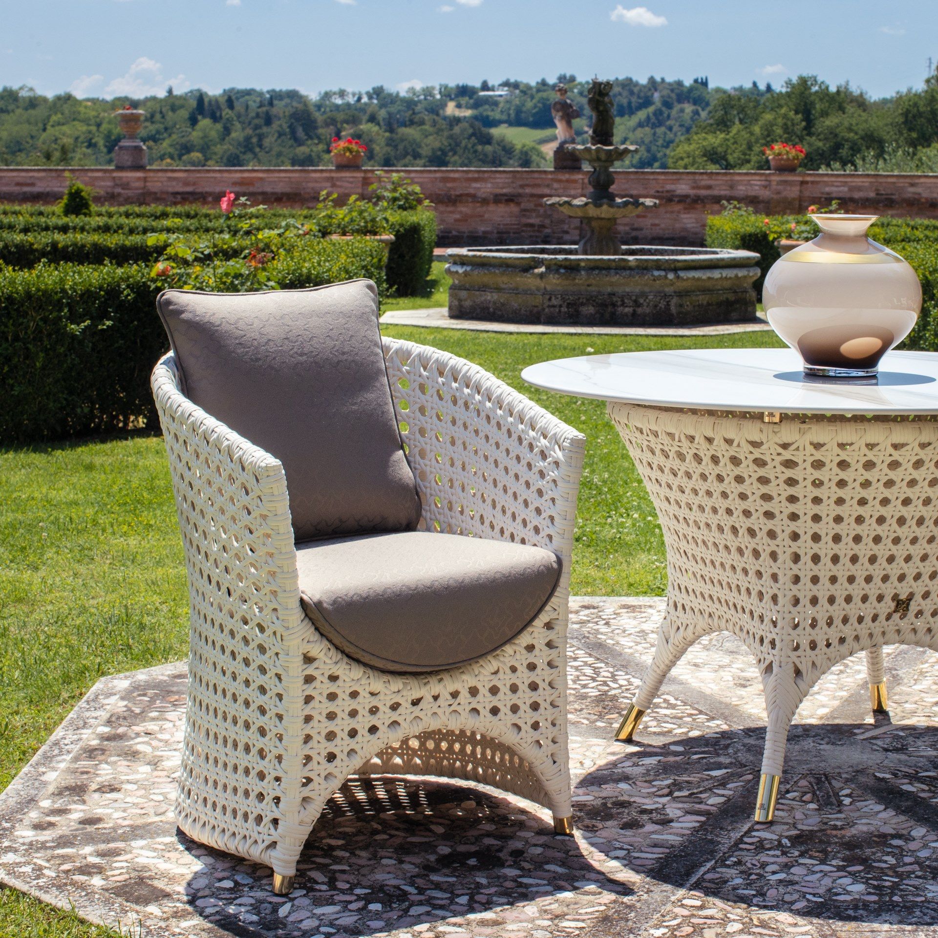 Круглый садовый стол из смолы Samuele Mazza Outdoor Wezen ARCH-00025003 - Вид №3