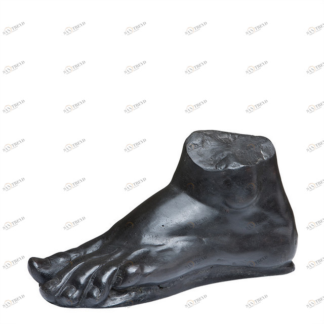 Статуэтка декоративная металлическая 17,5х33 см бронзовая Giallo EICHHOLTZ EICHHOLTZ 062731 Бронза;черный 