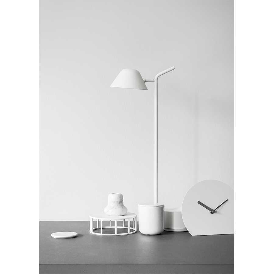 1300639 MENU Настольная лампа Peek Белый  - Вид №1