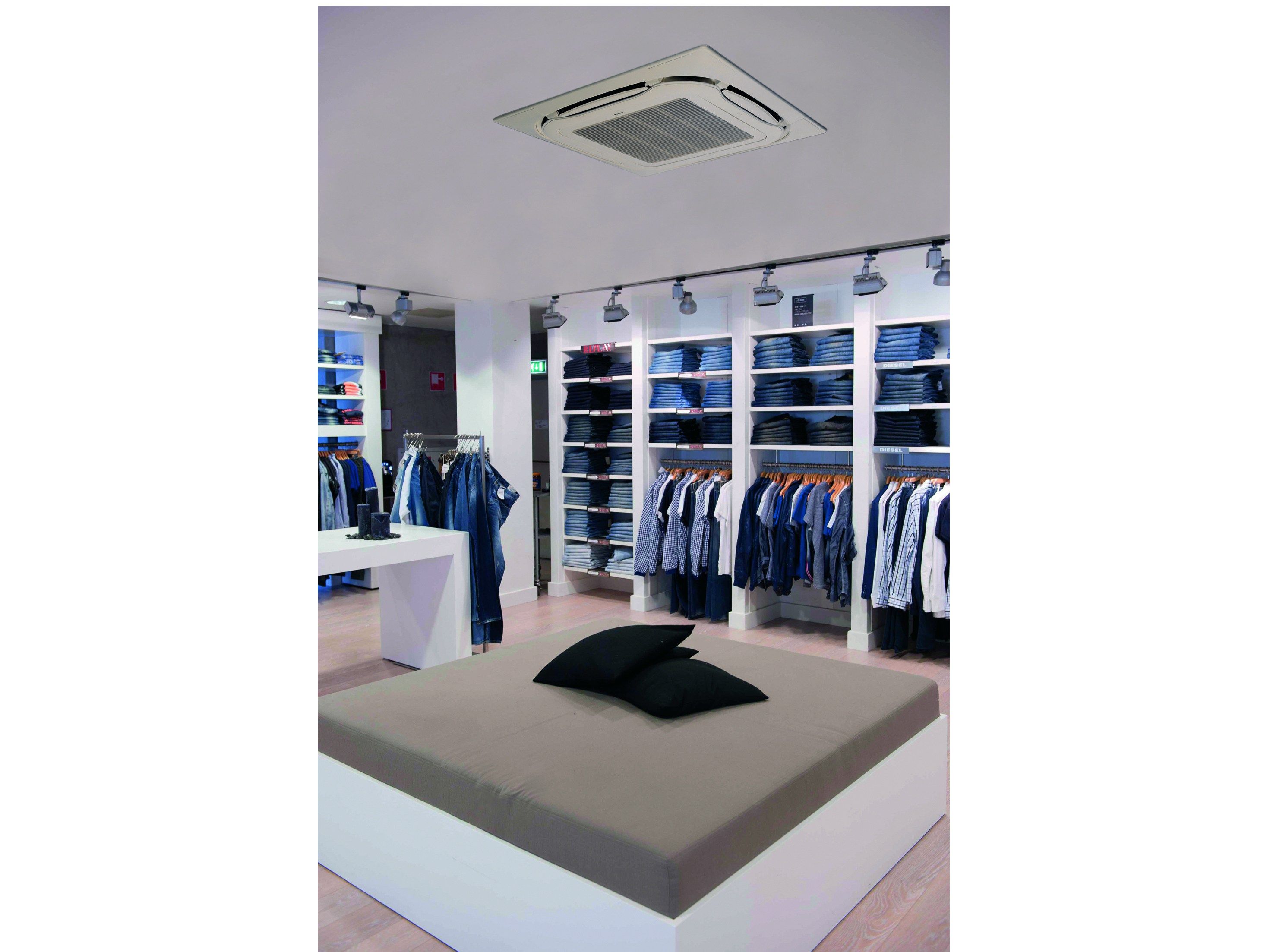 Кассетный мульти-сплит-кондиционер Daikin системы VRV ARCH-00087090 - Вид №2