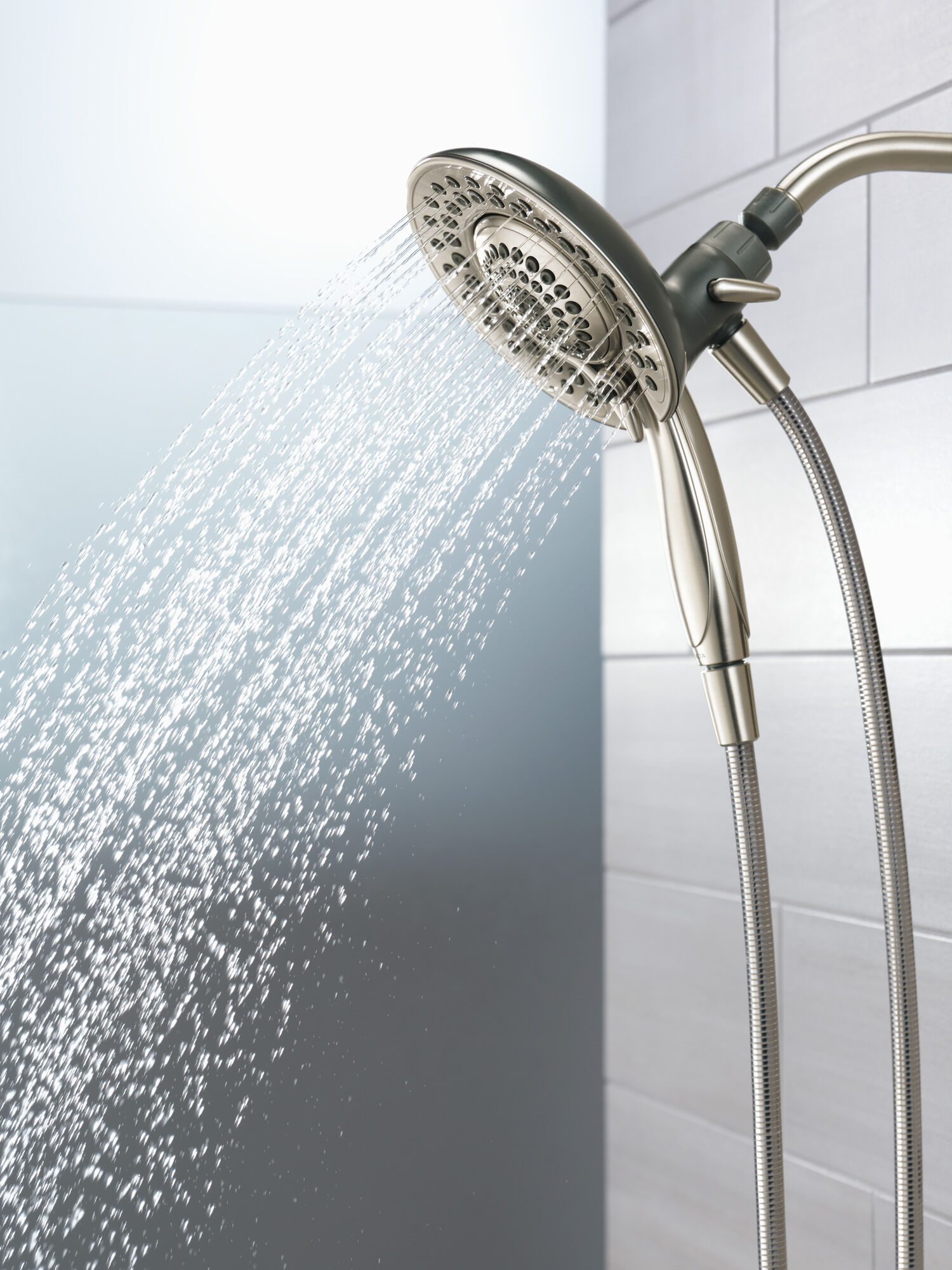 75583CSN In2ition® Душ 2 в 1 с 5 настройками Delta Faucet Universal Showering Матовый никель Spotshield  - Вид №3