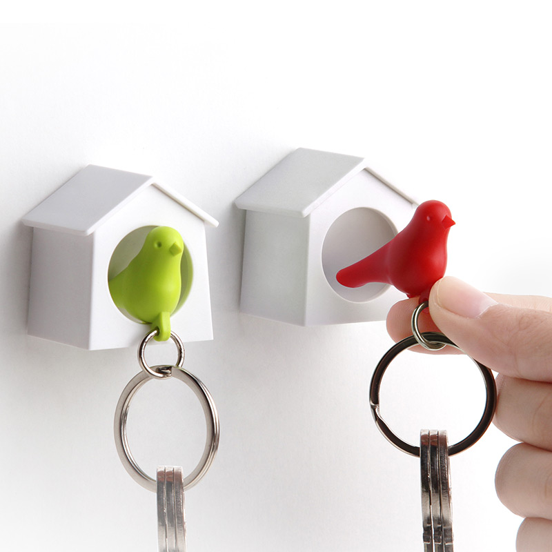 QL10184-WH-RD Держатель для ключей mini sparrow красный Qualy  - Вид №1