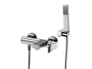 Открытый смеситель для ванны/душа с ручным душем