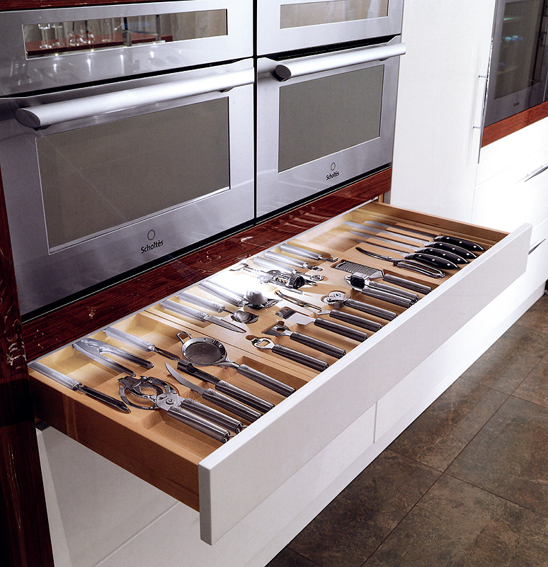 Кухня MONTE NAPOLEONE REDECO 1124 Kitchen - Вид №3