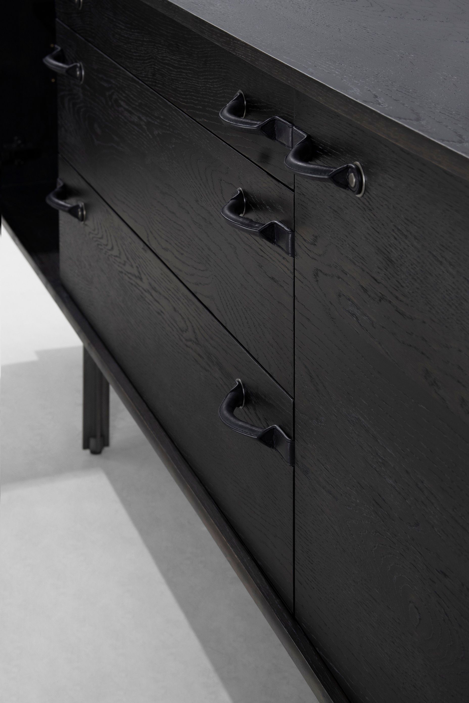 Дубовый шкаф District Eight тотализатор ARCH-00146421 - Вид №3