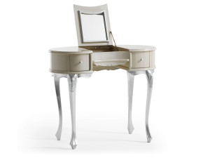 Мобильный туалетный столик