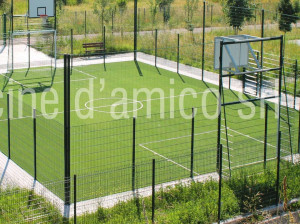 Забор для спортивных площадок из сварной сетки