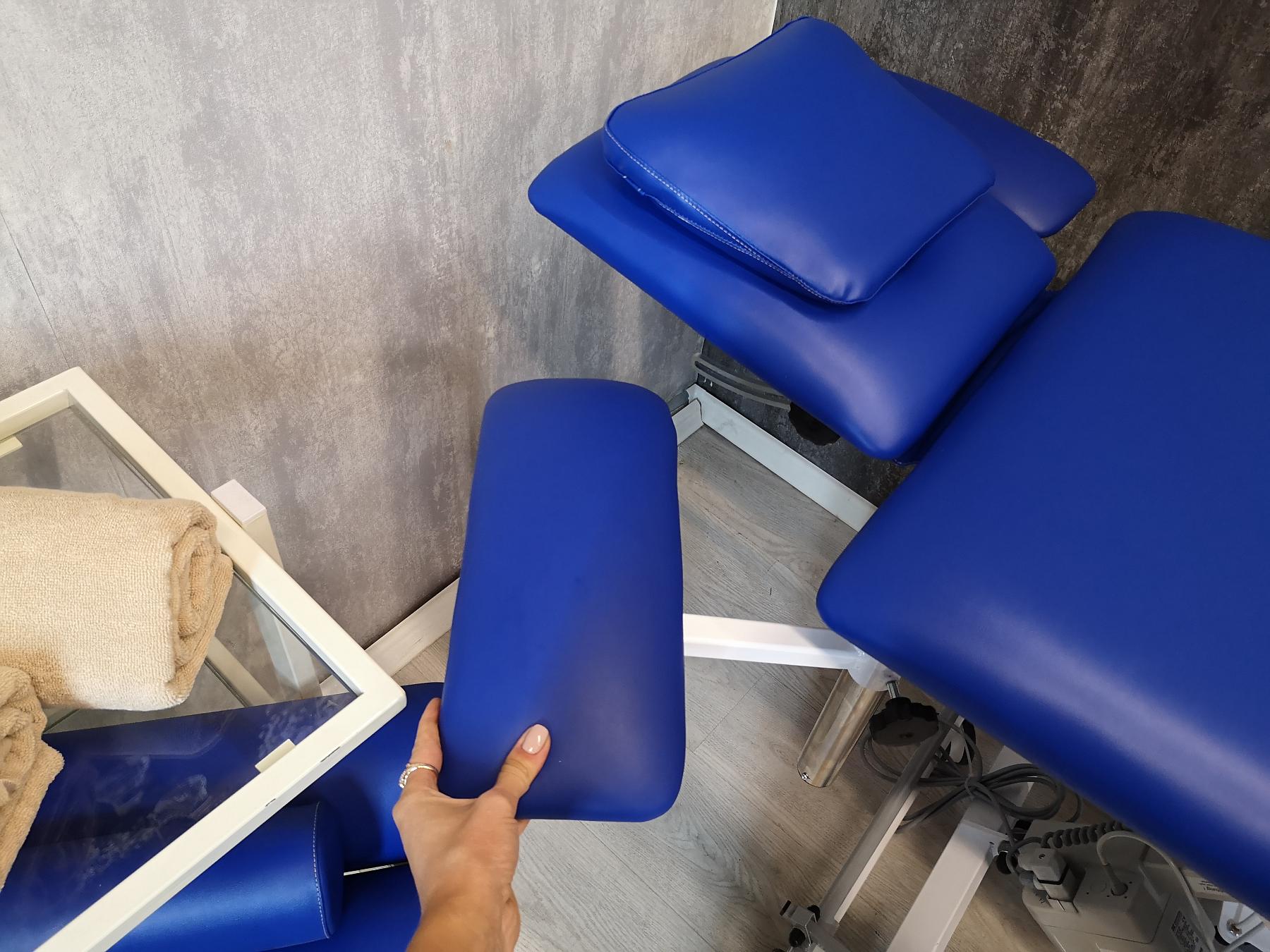 Х223 Массажный стол с двумя электроприводами HELIOX Santreyd 